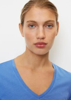 Marc O'Polo V-neck T-shirt In A Regular Fit Made Of Lightweight Single Jersey -FashionLust Verkaufs-Shop 062e2be01ec543b2af5014735932e87b