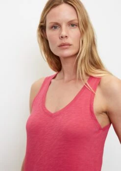 Marc O'Polo V-neck Top In A Regular Fit In Organic Cotton Slub Jersey -FashionLust Verkaufs-Shop 1046e6b730bb601008e569da343e2b4e