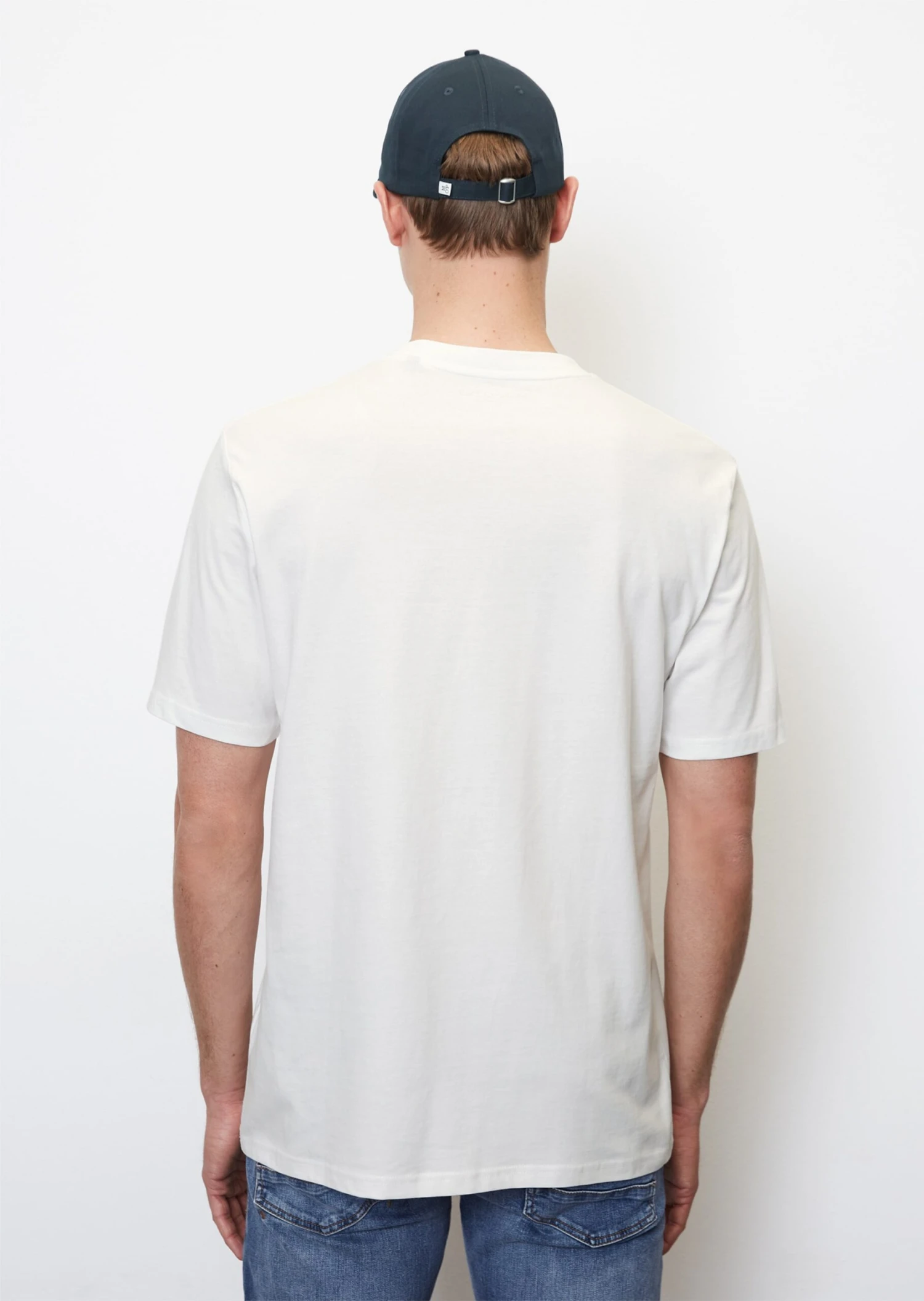 Marc O'Polo Basic V-neck T-shirt, Regular Fit Made From Pure Organic Cotton 5 Marc O'Polo Basic V-neck T-shirt, Regular Fit Made From Pure Organic Cotton – Bild 3