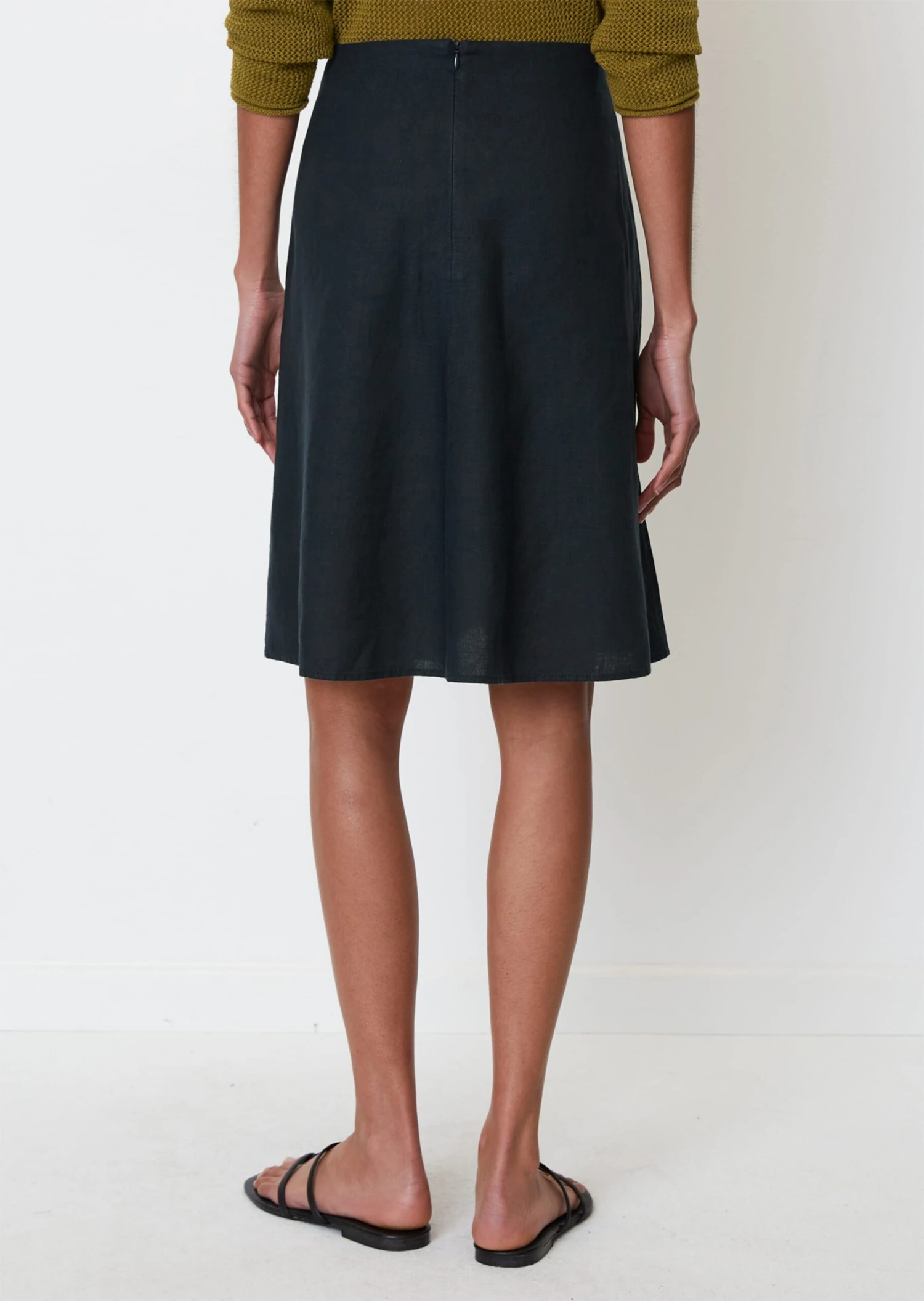 Marc O'Polo Flared Linen Skirt With An In-seam Zip 5 Marc O'Polo Flared Linen Skirt With An In-seam Zip – Bild 3