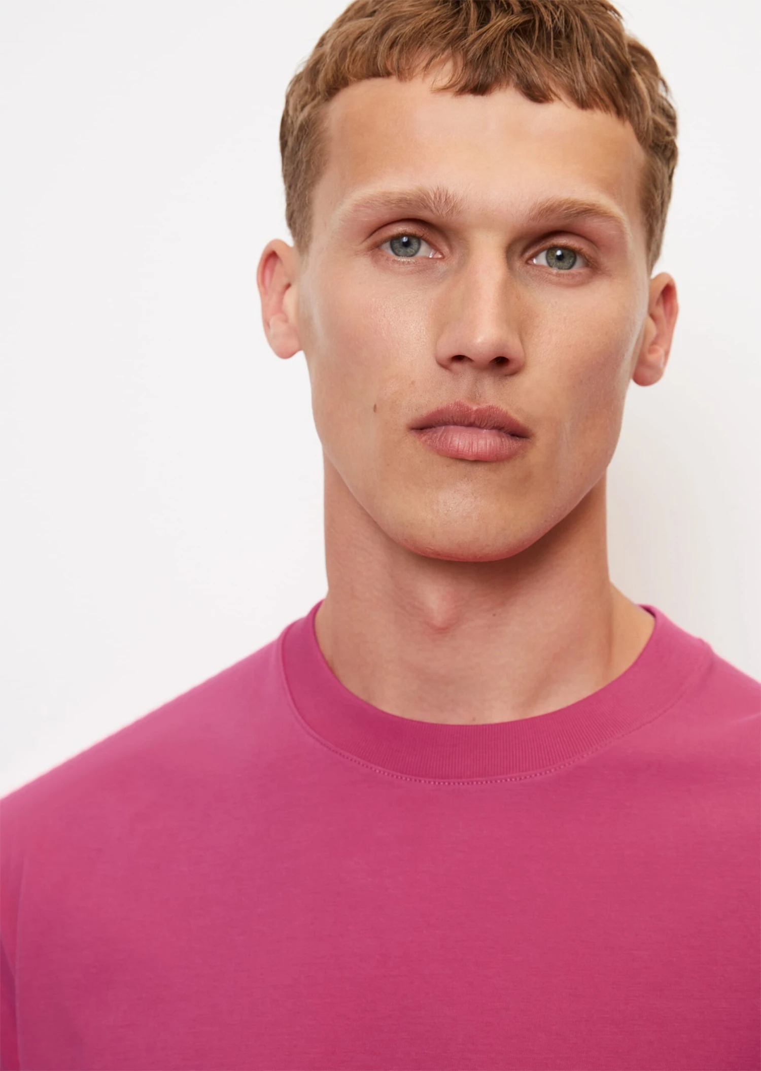 Marc O'Polo Round-neck T-shirt In A Relaxed Fit Made Of High-quality Heavy Jersey 7 Marc O'Polo Round-neck T-shirt In A Relaxed Fit Made Of High-quality Heavy Jersey – Bild 5