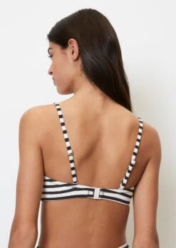 Marc O'Polo Bandeau Bikini Made Of Recycled Material 11 Marc O'Polo Bandeau Bikini Made Of Recycled Material -FashionLust Verkaufs-Shop 1d8d08344a0b99d0a50770648484ad1f