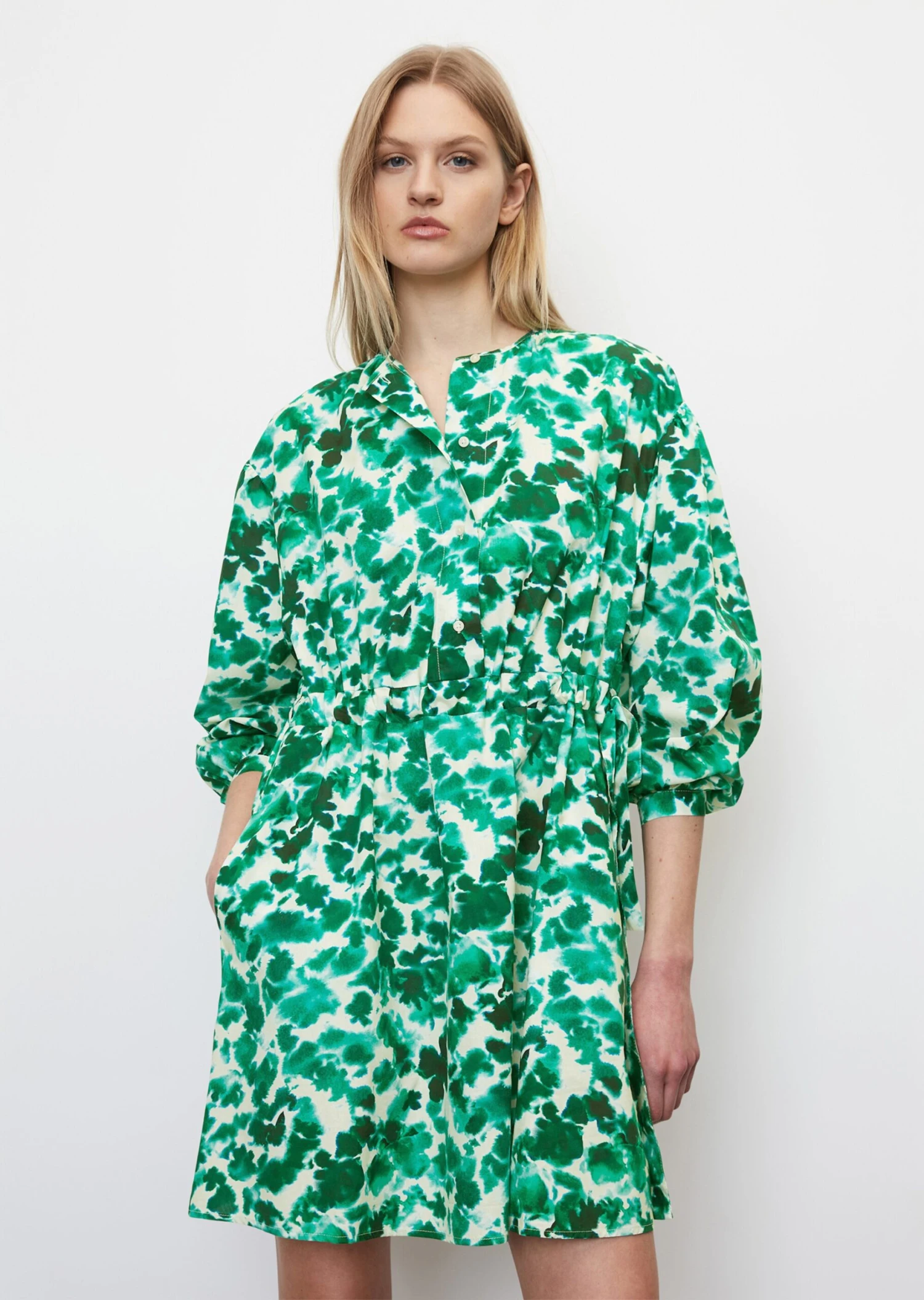 Marc O'Polo Short Voluminous Dress With Gathering Made Of An Organic Cotton/lyocell Blend 3 Marc O'Polo Short Voluminous Dress With Gathering Made Of An Organic Cotton/lyocell Blend