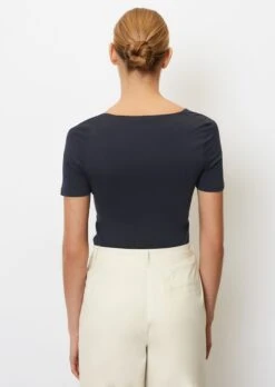 Marc O'Polo T-shirt With A Square Neckline Made Of Stretch Single Jersey -FashionLust Verkaufs-Shop 228b26fc8e411a6241a4ef193840e7bc