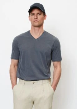 Marc O'Polo V-neck T-shirt In A Regular Fit Made From Pure Organic Cotton -FashionLust Verkaufs-Shop 254eaa8dbb50b1441e3f2c07f794b120