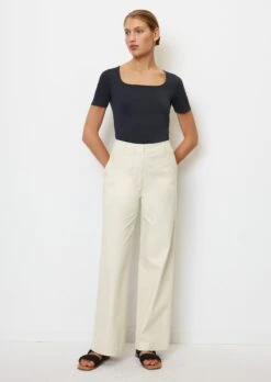 Marc O'Polo T-shirt With A Square Neckline Made Of Stretch Single Jersey -FashionLust Verkaufs-Shop 2626c1413648616a3c9afe56ee102fbd