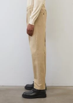 Marc O'Polo Chino - Model OSBY Jogger Pleats Made From High-quality Organic Cotton Mix -FashionLust Verkaufs-Shop 2dcfef41d6b92f9084676712c1ce0262