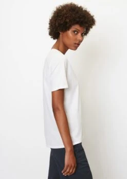 Marc O'Polo V-neck T-shirt In A Regular Fit Made Of Organic Cotton -FashionLust Verkaufs-Shop 30aba4cc2311cb769489bc10ecea0586