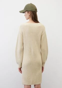 Marc O'Polo Knitted V-neck Dress Made From Heavy Weight Organic Cotton -FashionLust Verkaufs-Shop 389e854aecae5154e67d68a6f2738cac
