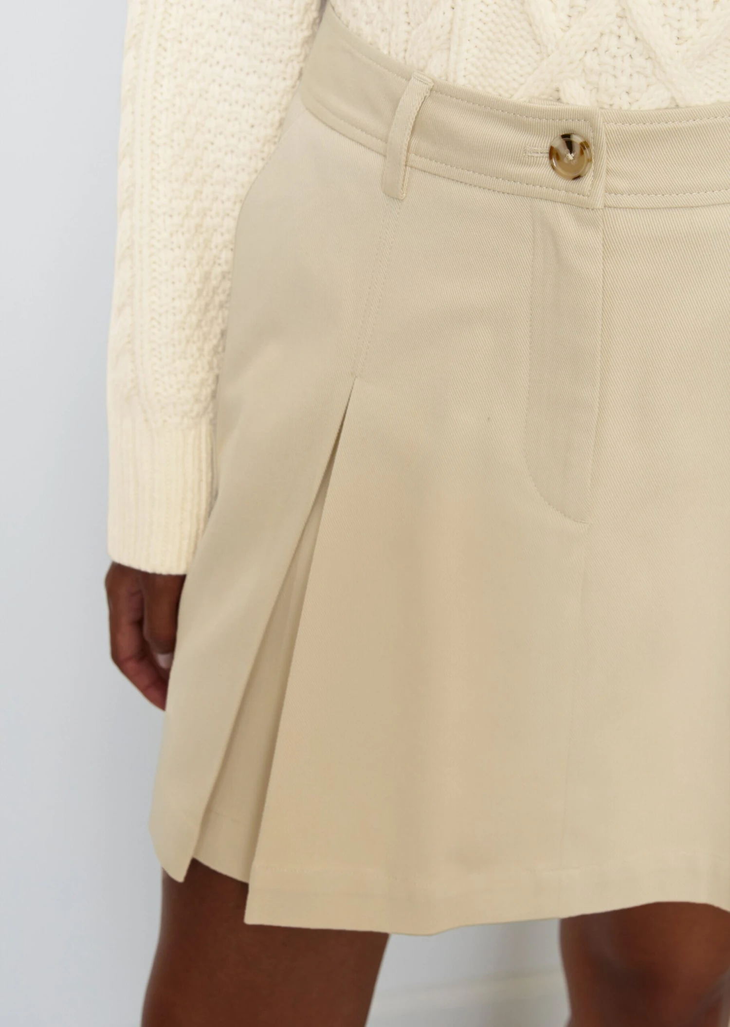 Marc O'Polo MO'P X CHEVIGNON Pleated Mini Skirt Made From Twill Stretch 7 Marc O'Polo MO'P X CHEVIGNON Pleated Mini Skirt Made From Twill Stretch – Bild 5