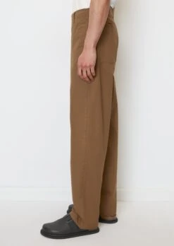 Marc O'Polo MOSSBO Chinos In A Wide Fit Made From An Organic Cotton Blend 16 Marc O'Polo MOSSBO Chinos In A Wide Fit Made From An Organic Cotton Blend -FashionLust Verkaufs-Shop 3e28936f89c102b6d64fca6f7dc42c17