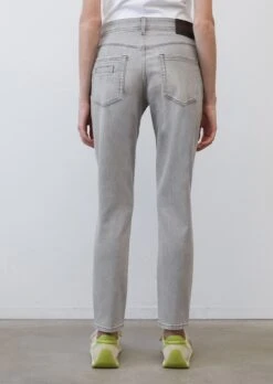 Marc O'Polo THEDA Boyfriend Cropped Jeans In An Organic Cotton/lyocell Blend 13 Marc O'Polo THEDA Boyfriend Cropped Jeans In An Organic Cotton/lyocell Blend -FashionLust Verkaufs-Shop 3f64e2b5e698e62137919d083c3c2eb1