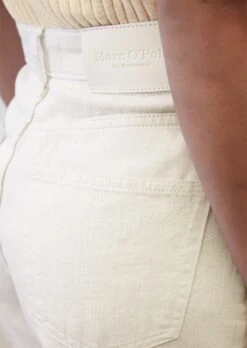 Marc O'Polo FEPPLA Barrel Leg Cropped Jeans Made Of A Natural Organic Cotton And Linen Blend -FashionLust Verkaufs-Shop 45aabe11bbb75625377af01ba1d93989