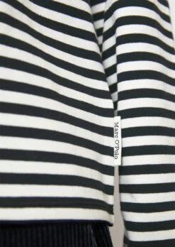 Marc O'Polo Heavy Jersey T-Shirt Loose Made Of Organic Cotton -FashionLust Verkaufs-Shop 4b900d5fcfd0837e0204b792ac23c823