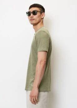 Marc O'Polo Serafino T-shirt Shaped In Soft Slub Jersey Fabric 16 Marc O'Polo Serafino T-shirt Shaped In Soft Slub Jersey Fabric -FashionLust Verkaufs-Shop 4d53d11c58a014d4632588636f933cb1