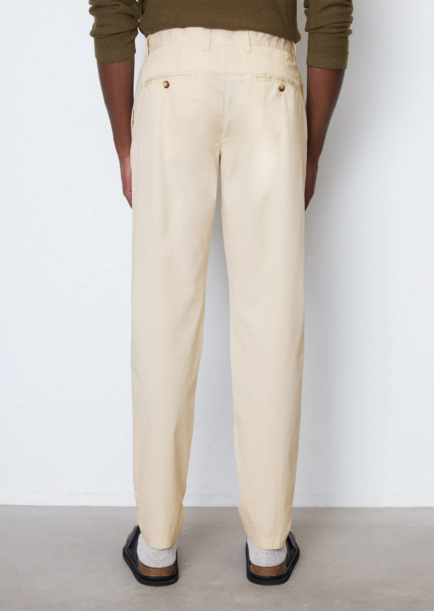 Marc O'Polo OSBY Pleats Chinos In A Tapered Fit Made Of Organic Cotton 5 Marc O'Polo OSBY Pleats Chinos In A Tapered Fit Made Of Organic Cotton – Bild 3