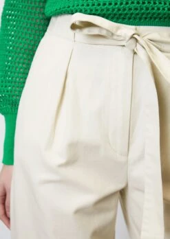 Marc O'Polo Barrel Trousers With A Belt Made Of An Organic Cotton And Linen Blend -FashionLust Verkaufs-Shop 5413427742192094624338eb78981ae5