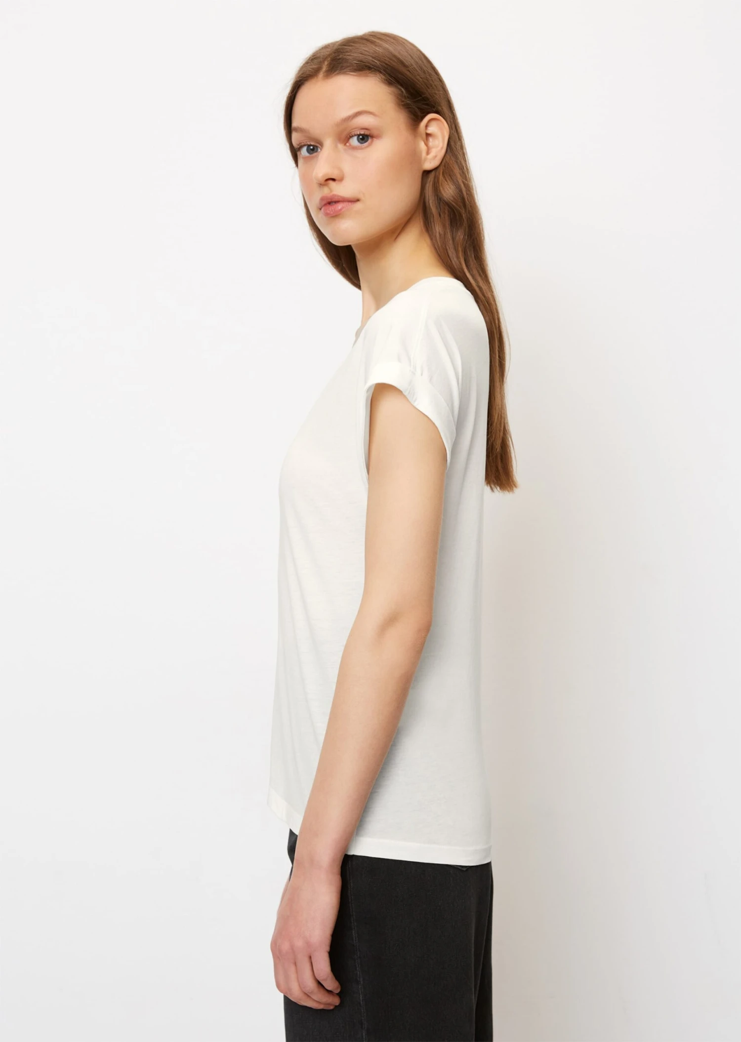 Marc O'Polo T-shirt With Cut-on Sleeves Made Of Lightweight Single Jersey 8 Marc O'Polo T-shirt With Cut-on Sleeves Made Of Lightweight Single Jersey – Bild 6