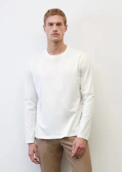 Marc O'Polo Organic Cotton Long Sleeve Top In A Regular Fit With A Back Print 13 Marc O'Polo Organic Cotton Long Sleeve Top In A Regular Fit With A Back Print -FashionLust Verkaufs-Shop 5cb3c0124b25e233999b6c7f27b0a3a0