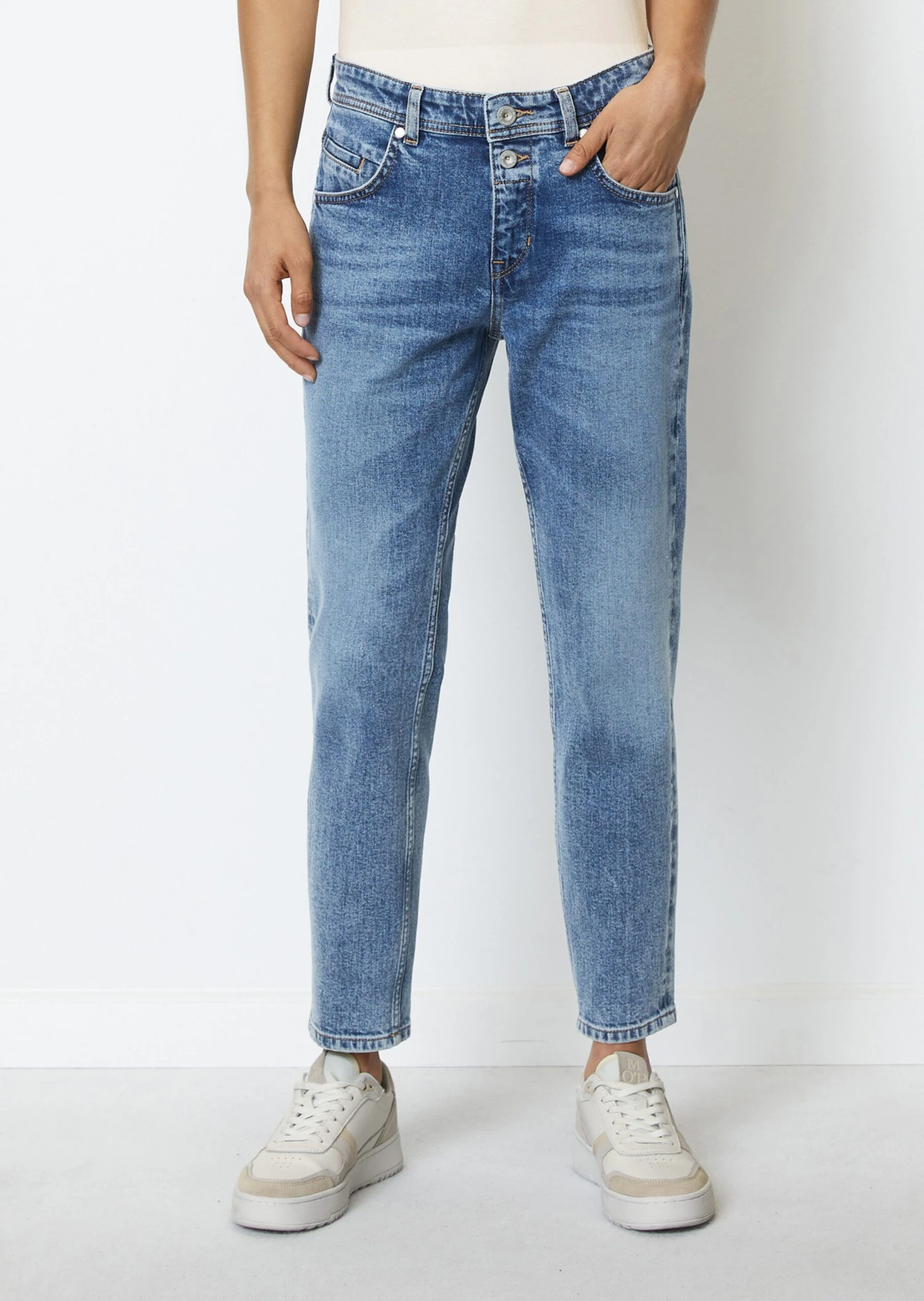 Marc O'Polo Jeans THEDA Boyfriend Mid Waist Model In An Organic Cotton Blend 6 Marc O'Polo Jeans THEDA Boyfriend Mid Waist Model In An Organic Cotton Blend – Bild 4