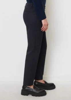 Marc O'Polo Trousers TORNE Regular Model Made Of A Stretchy Cotton Blend 16 Marc O'Polo Trousers TORNE Regular Model Made Of A Stretchy Cotton Blend -FashionLust Verkaufs-Shop 61aa9c7fbe7bbae7cfbd5b73703cd0b6