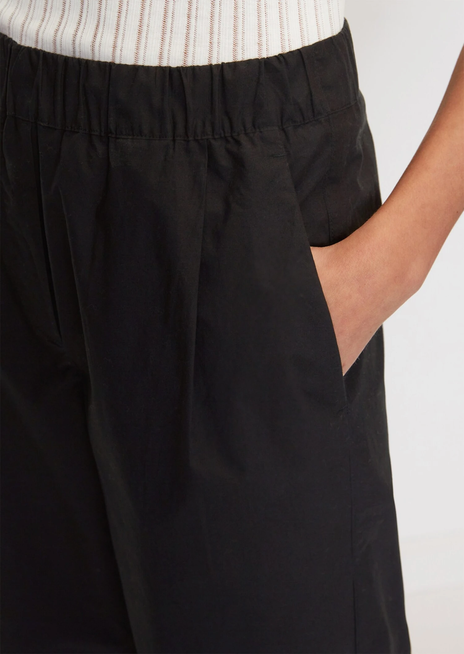 Marc O'Polo Trousers In A Tracksuit Bottoms Style Made Of Paper Touch Poplin 7 Marc O'Polo Trousers In A Tracksuit Bottoms Style Made Of Paper Touch Poplin – Bild 5