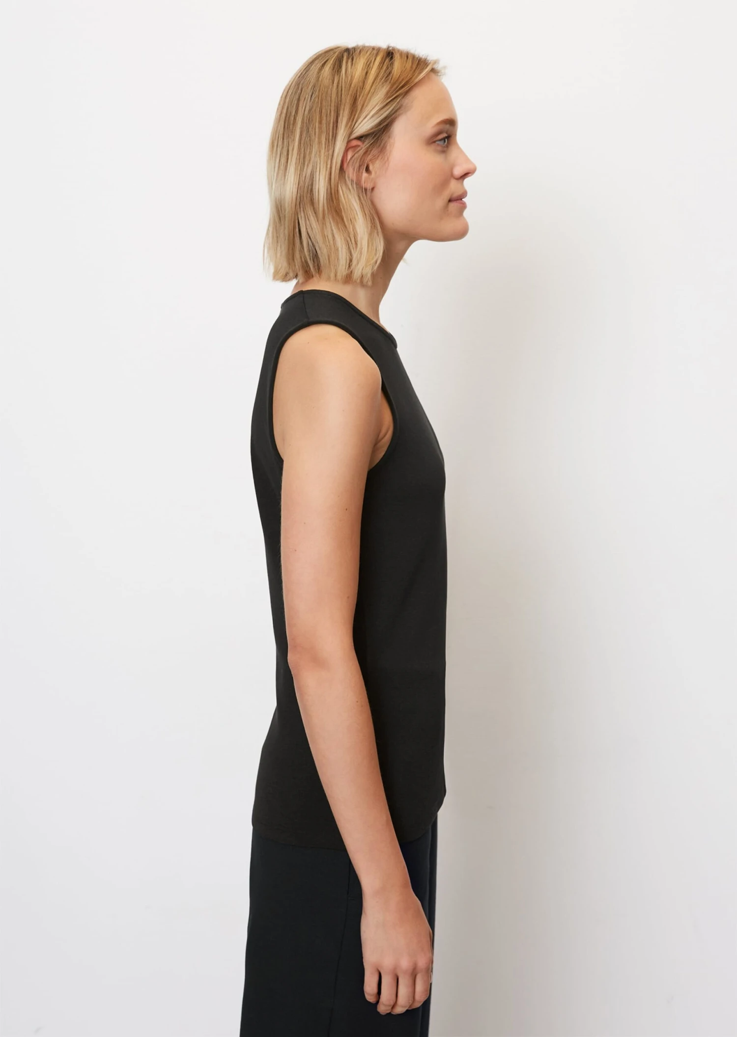 Marc O'Polo Top In A Regular Fit Made Of Fine Rib Jersey 8 Marc O'Polo Top In A Regular Fit Made Of Fine Rib Jersey – Bild 6