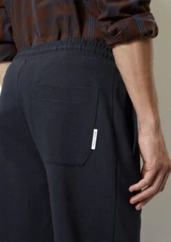 Marc O'Polo Sweatpants Regular With Pleat Seam Made Of Organic Cotton -FashionLust Verkaufs-Shop 71c8f267ae1b6ec6a7bf8e93c950228b