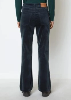 Marc O'Polo KIRUNA Flared Trousers Made From Stretchy Velvet -FashionLust Verkaufs-Shop 730da4a77b6609ad7054c0d043232ce2