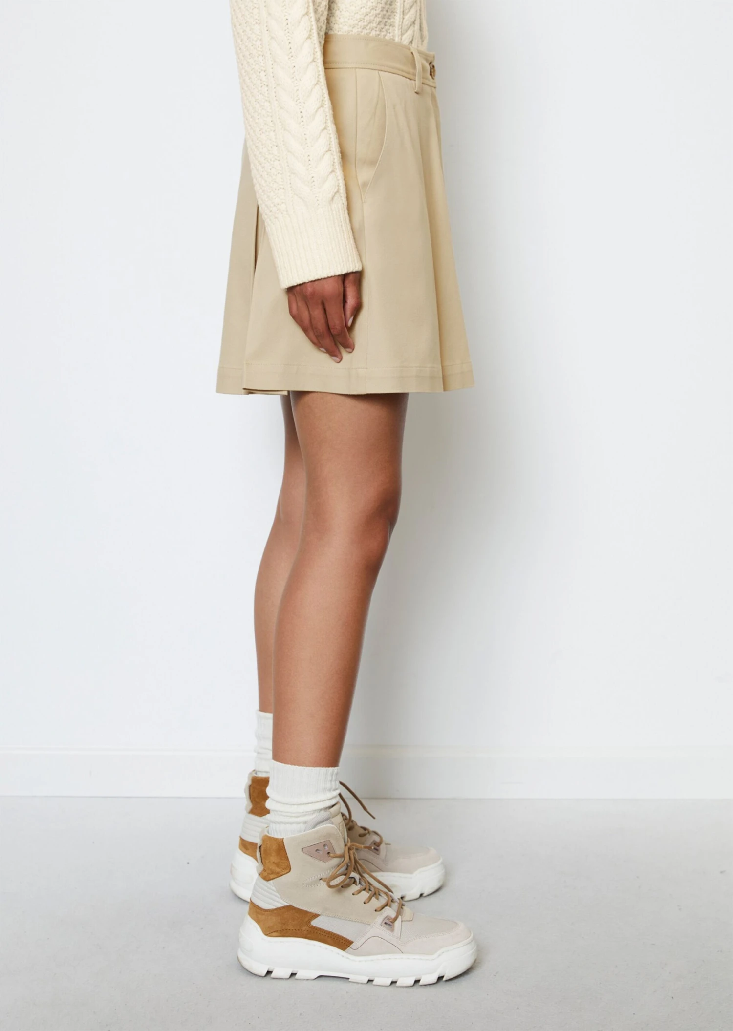 Marc O'Polo MO'P X CHEVIGNON Pleated Mini Skirt Made From Twill Stretch 8 Marc O'Polo MO'P X CHEVIGNON Pleated Mini Skirt Made From Twill Stretch – Bild 6