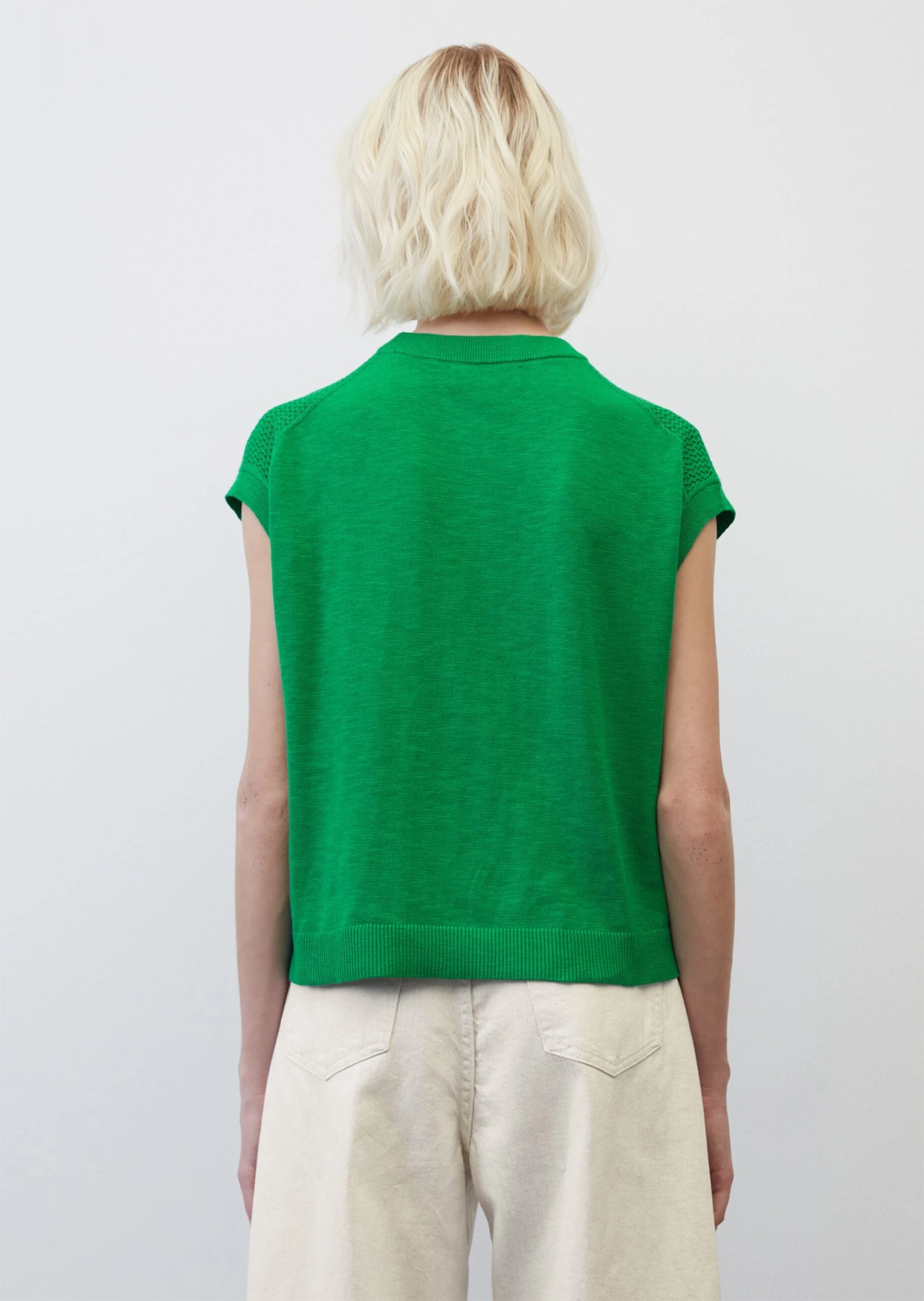 Marc O'Polo Openwork Sleeveless Knitted Jumper Made Of An Organic Cotton And Linen Blend 5 Marc O'Polo Openwork Sleeveless Knitted Jumper Made Of An Organic Cotton And Linen Blend – Bild 3