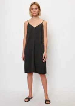 Marc O'Polo Elegant Slip Dress Made From Viscose Twill -FashionLust Verkaufs-Shop 7a1f2e096e8e0d5a460b1f70ef2affa3