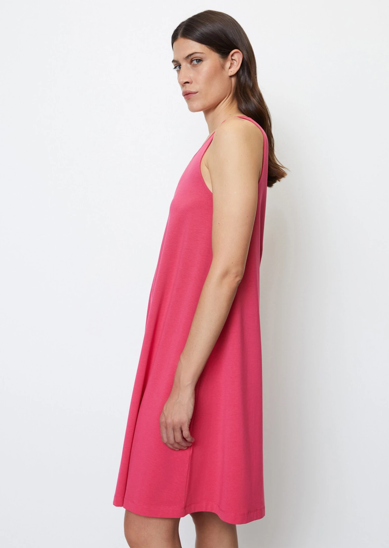 Marc O'Polo Sleeveless V-neck Jersey Dress With TENCEL™ Modal 8 Marc O'Polo Sleeveless V-neck Jersey Dress With TENCEL™ Modal – Bild 6