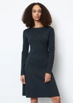 Marc O'Polo DfC Knit Dress Shaped Made From Heavy Organic Cotton -FashionLust Verkaufs-Shop 81685b43430685c0fdb7faef95d39558