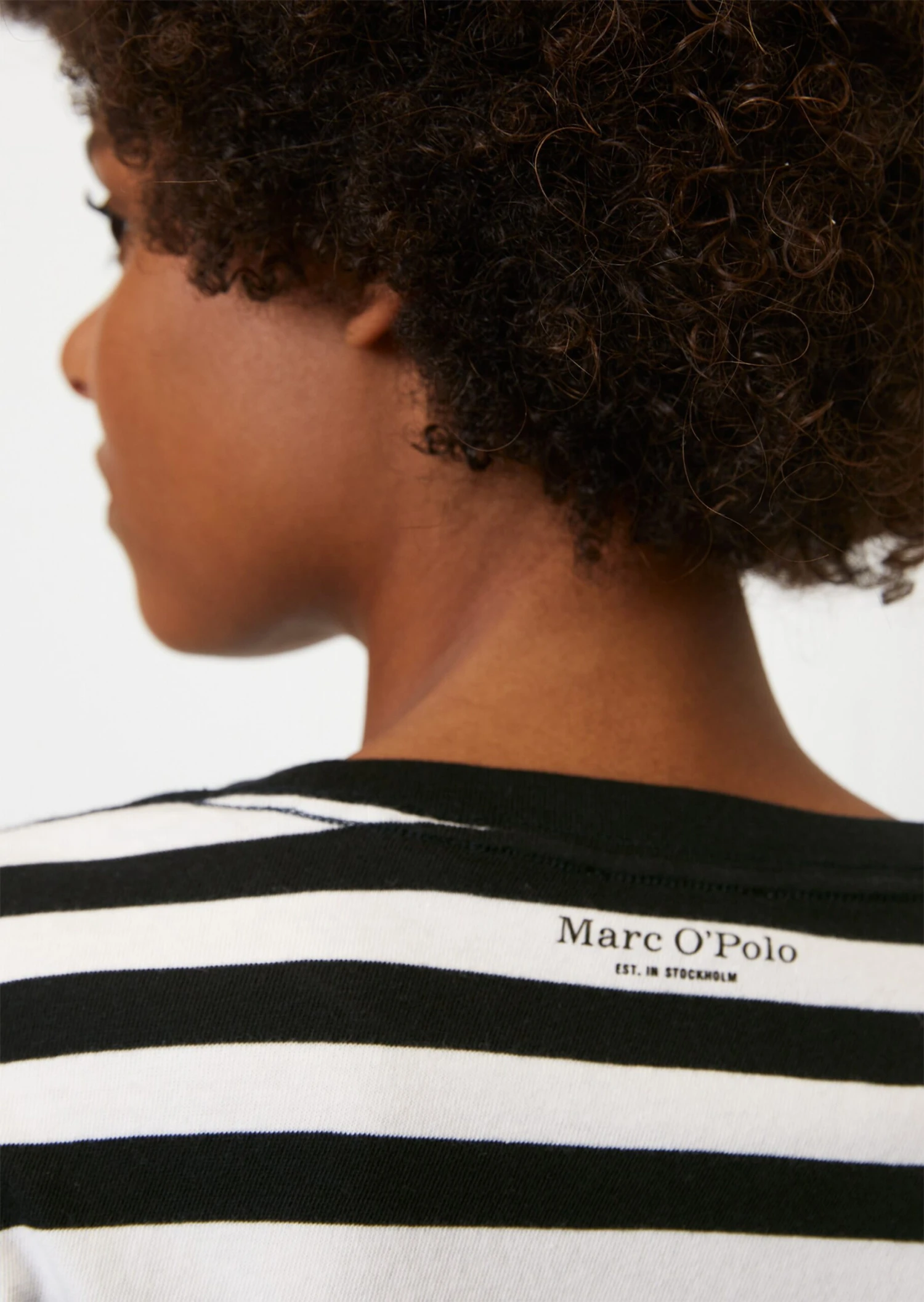 Marc O'Polo Striped T-shirt, Loose Fit In Soft Organic Cotton 7 Marc O'Polo Striped T-shirt, Loose Fit In Soft Organic Cotton – Bild 5