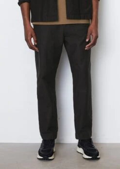 Marc O'Polo BELSBO Relaxed Cropped Chinos In A High-quality Blend Of Organic Cotton And Linen -FashionLust Verkaufs-Shop 887aa74b5960898087f28dd1c5078601