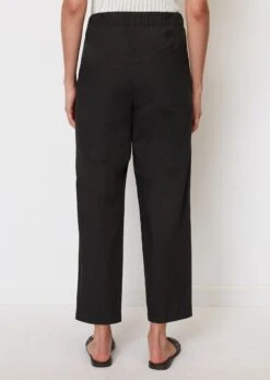 Marc O'Polo Trousers In A Tracksuit Bottoms Style Made Of Paper Touch Poplin 13 Marc O'Polo Trousers In A Tracksuit Bottoms Style Made Of Paper Touch Poplin -FashionLust Verkaufs-Shop 88c062cd9527abcc3b1e726a2bb1af2d