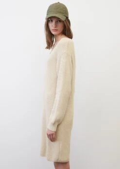 Marc O'Polo Knitted V-neck Dress Made From Heavy Weight Organic Cotton -FashionLust Verkaufs-Shop 8e0ef607ee316c7c9a91b63bee0a9ac1