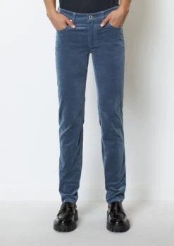 Marc O'Polo LULEA Slim Trousers Made From Stretchy Velvet -FashionLust Verkaufs-Shop 93da125e1786ab1e451b9ce2ffbceacf