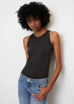 Marc O'Polo Sleeveless Top Made Of Organic Cotton Ribbed Jersey -FashionLust Verkaufs-Shop 93f51f9efa68e1e1558b5962d3811556 1