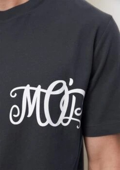 Marc O'Polo T-shirt Regular With An Elegant, Curved Logo Print -FashionLust Verkaufs-Shop 99f96a2b9dc0cdc4813bc2b0c222c34f