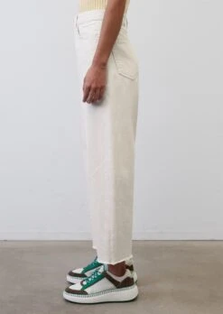 Marc O'Polo FEPPLA Barrel Leg Cropped Jeans Made Of A Natural Organic Cotton And Linen Blend -FashionLust Verkaufs-Shop 9bab436236d8d7a456875a3699cc0882