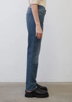 Marc O'Polo ALBY Straight Mid Waist Jeans Made From Organic Cotton Mix -FashionLust Verkaufs-Shop a68c009697aba722d08f7a121d9e4cc7