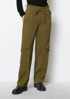 Marc O'Polo Utility Trousers Relaxed Made From A Flowing Viscose Mix -FashionLust Verkaufs-Shop a6915a58141276bfaeaba288a423cbb5