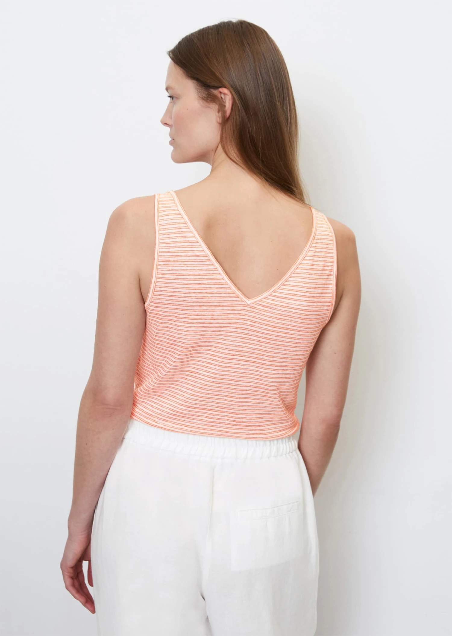 Marc O'Polo Striped Sleeveless Linen Top In A Shaped Fit Made Of High-quality Jersey 5 Marc O'Polo Striped Sleeveless Linen Top In A Shaped Fit Made Of High-quality Jersey – Bild 3
