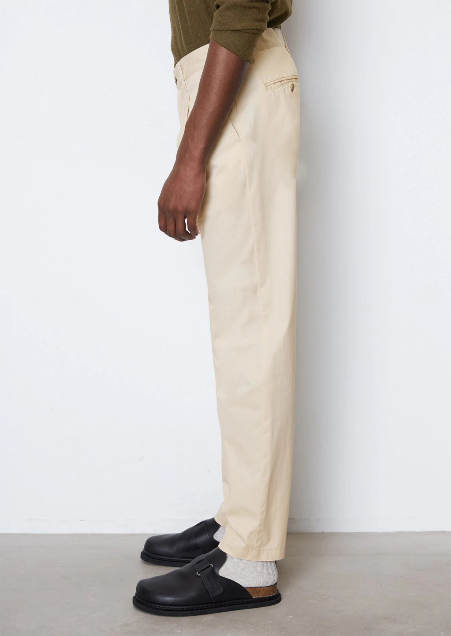 Marc O'Polo OSBY Pleats Chinos In A Tapered Fit Made Of Organic Cotton 8 Marc O'Polo OSBY Pleats Chinos In A Tapered Fit Made Of Organic Cotton – Bild 6
