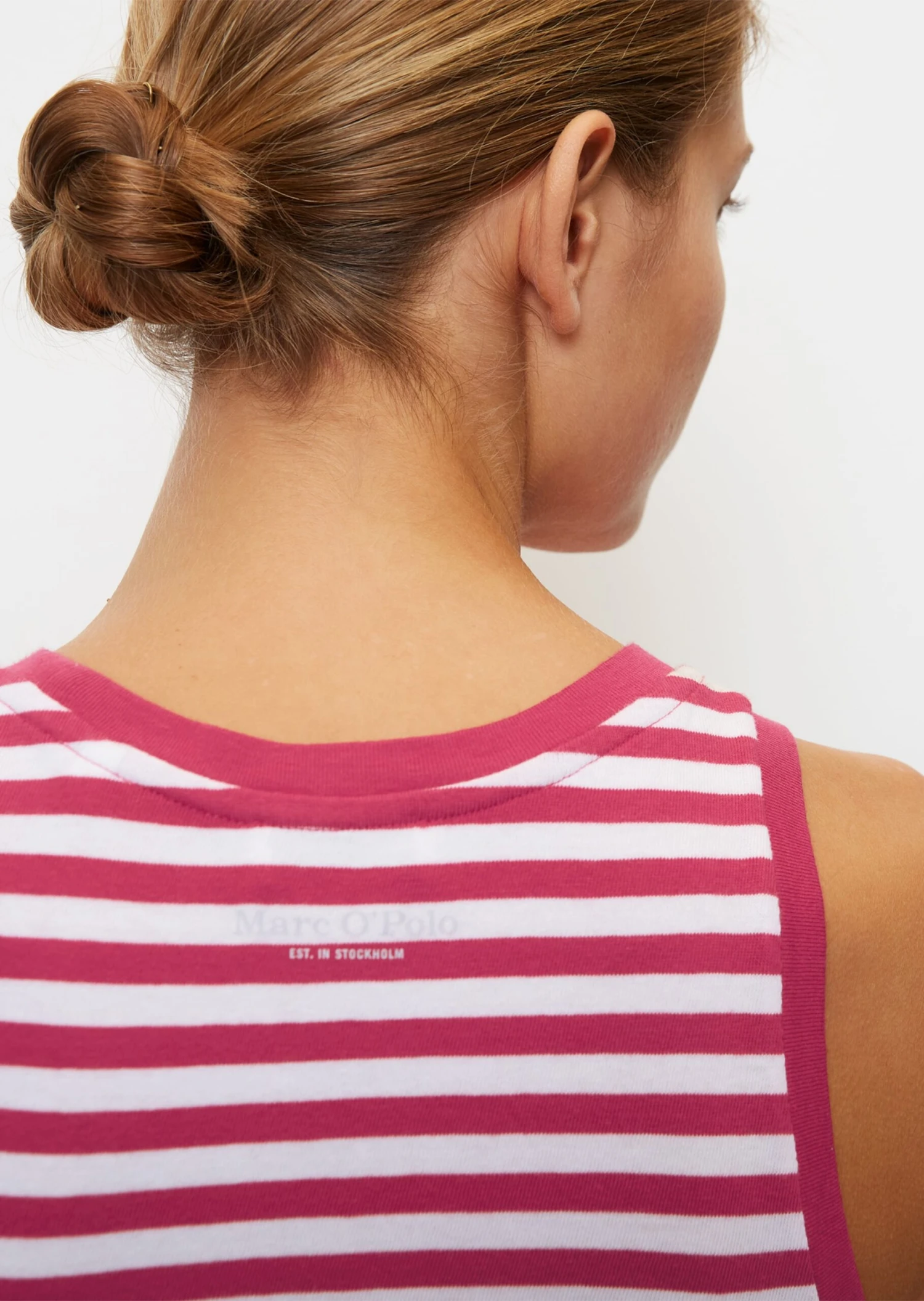Marc O'Polo Striped Sleeveless Top In A Slim Fit Made Of Organic Cotton 7 Marc O'Polo Striped Sleeveless Top In A Slim Fit Made Of Organic Cotton – Bild 5