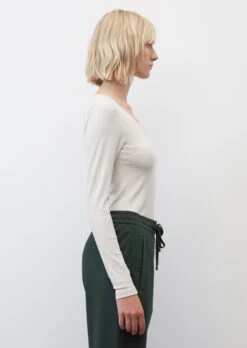 Marc O'Polo Ribbed Jersey Round Neck Long Sleeve Top Made Of A Soft Organic Cotton Blend -FashionLust Verkaufs-Shop c4586c2a4055d2aef6e6540362b10a90