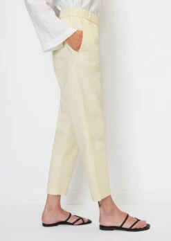 Marc O'Polo Barrel-shaped Trousers With Elasticated Waist Made Of A Cotton/lyocell/linen Blend -FashionLust Verkaufs-Shop c4bdf973b648b3a2731a5a7fae972422