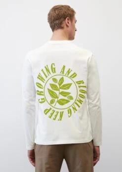 Marc O'Polo Organic Cotton Long Sleeve Top In A Regular Fit With A Back Print 12 Marc O'Polo Organic Cotton Long Sleeve Top In A Regular Fit With A Back Print -FashionLust Verkaufs-Shop c5ea5b7a8e97de2725f12ab5541f9bec